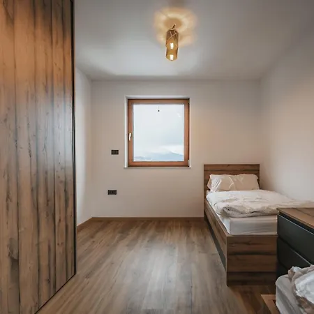 Brje With Seasonal Pool Dobravlje