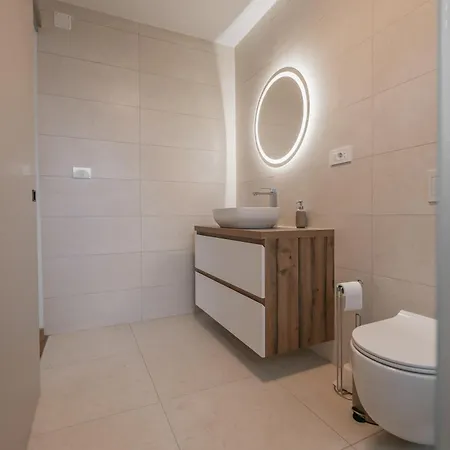 Brje With Seasonal Pool