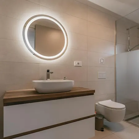 Brje With Seasonal Pool *