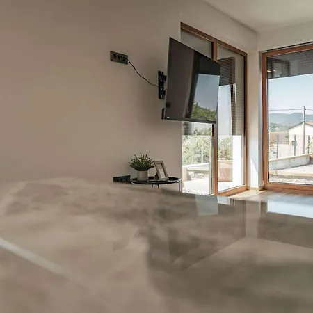 Brje With Seasonal Pool Tatil Evi Dobravlje