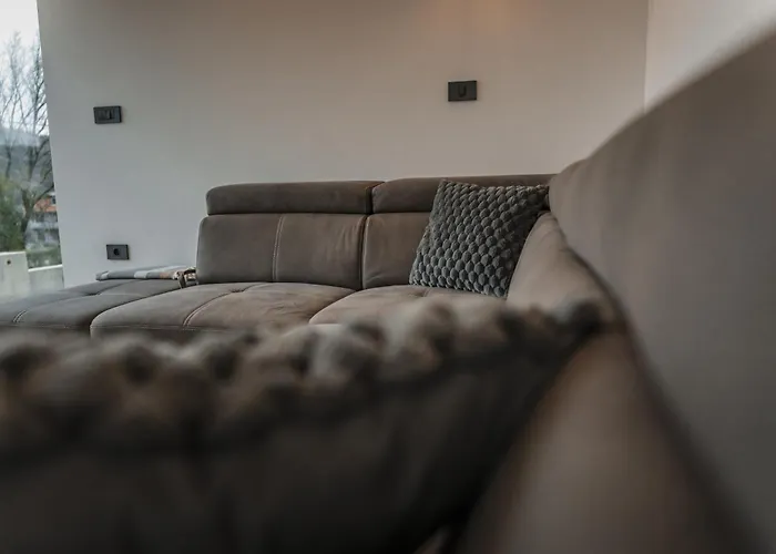 Brje With Seasonal Pool *