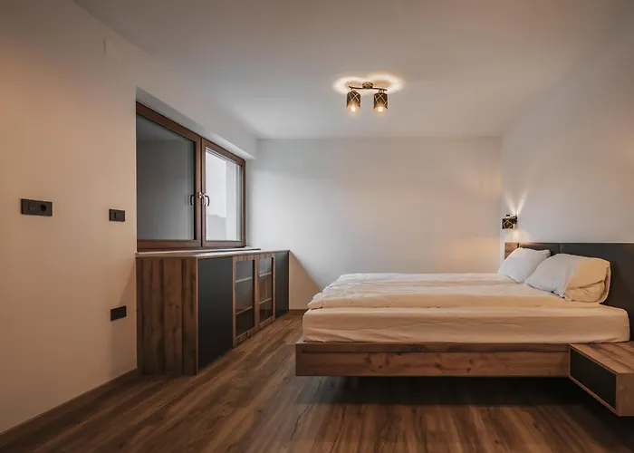 Brje With Seasonal Pool Dobravlje