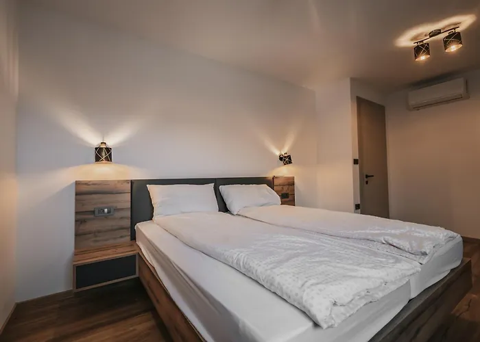 Brje With Seasonal Pool Casa vacanze