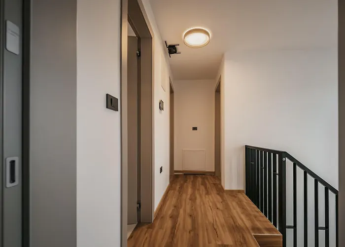 Dom wakacyjny Brje With Seasonal Pool Dobravlje