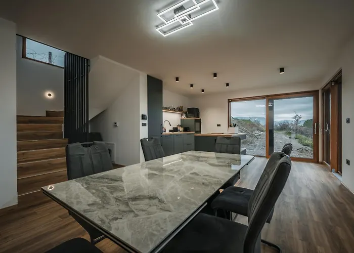 Casa vacanze Brje With Seasonal Pool *