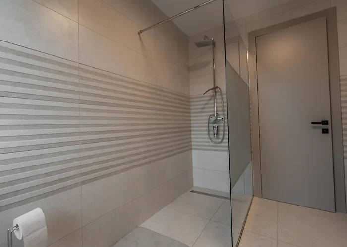 Prázdninový dům Brje With Seasonal Pool